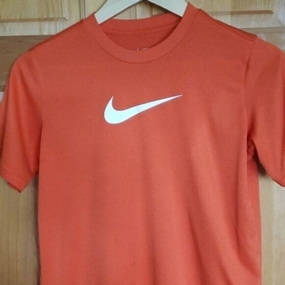 Nike Teen Dri-Fit Orange Logo Short‎ Sleeve Sz. M Tshirt - Picture 2 of 6